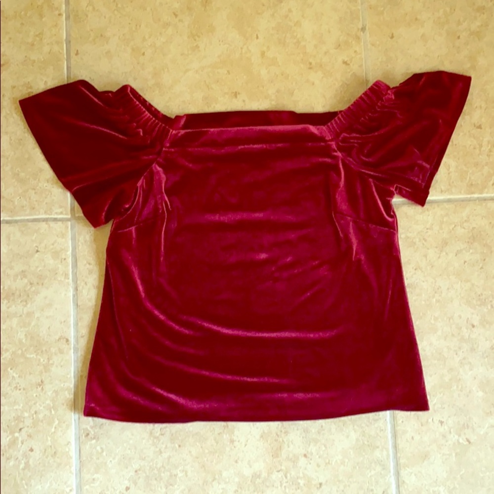 White House Black Market off the shoulder shirt